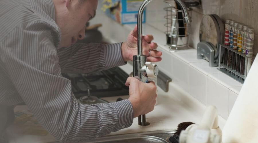 Professional sink repair in Pompeii, MI
